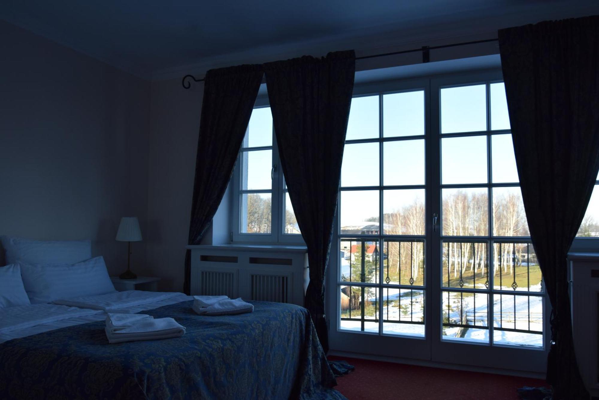 Palac I Folwark Nemino Sierakowice  Bagian luar foto