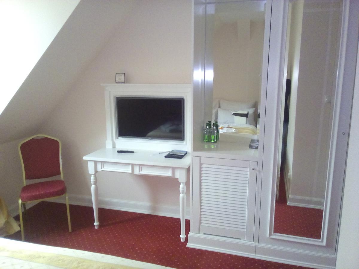 Palac I Folwark Nemino Sierakowice  Bagian luar foto